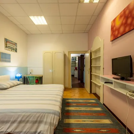 Cozy Corner In Center Brescia