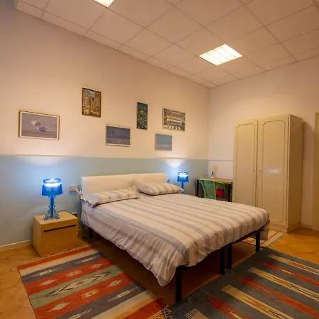 Cozy Corner In Center