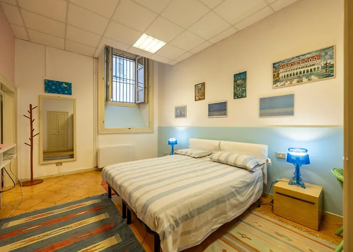 Cozy Corner In Center *